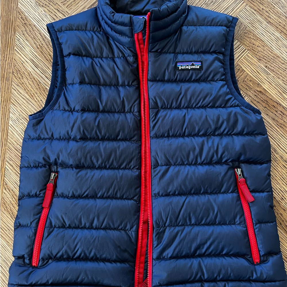 Navy Patagonia Vest, Down, size 7/8, Small
